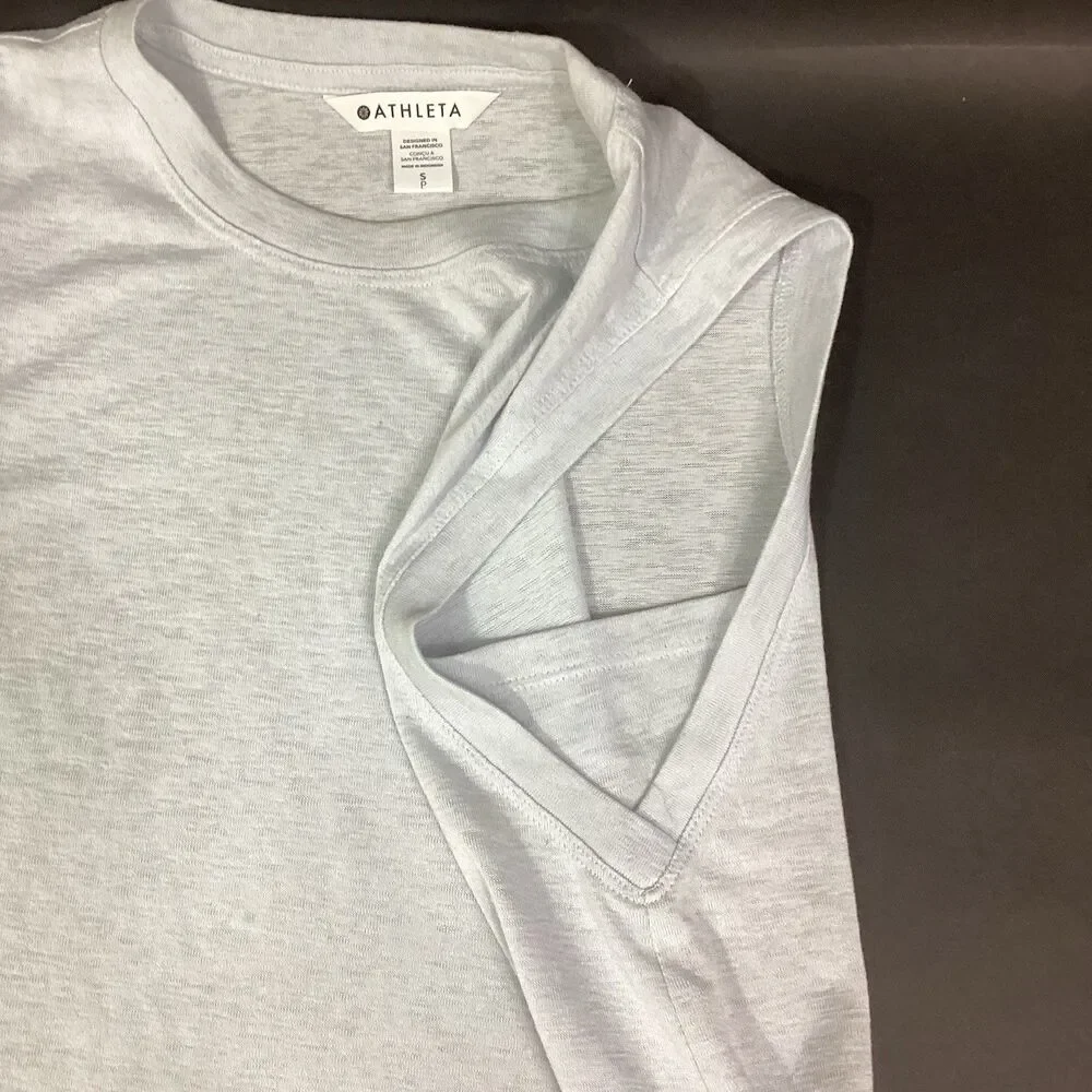 Athleta Breezy Sleeveless Tank Top Womens Sm Blue Lightweight Tencel Modal Linen